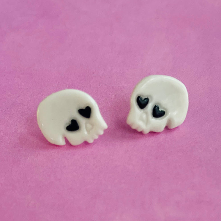 Lover Skullies Stud Earrings White and Black